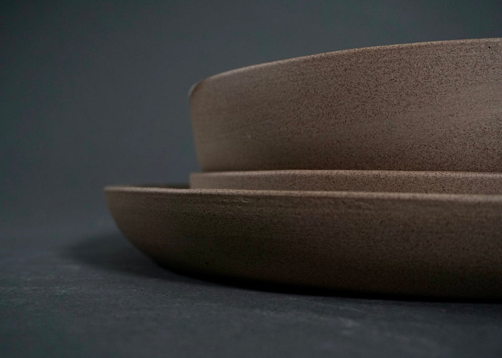 The Dinnerware Set - Gray/White